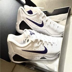 Nike White and Purple Athletic Shoes